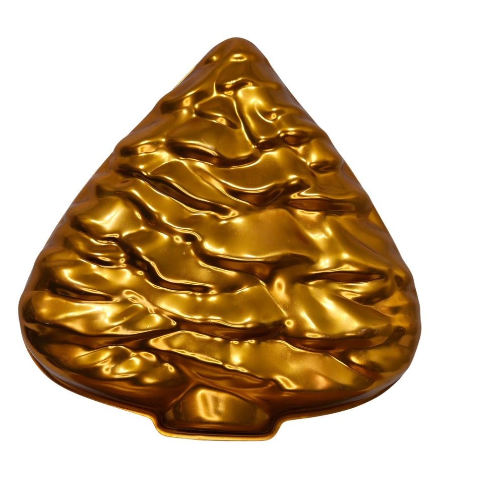 Vintage Copper Tone Christmas Tree Cake Pan Aluminum Holiday Baking Mold 11 in